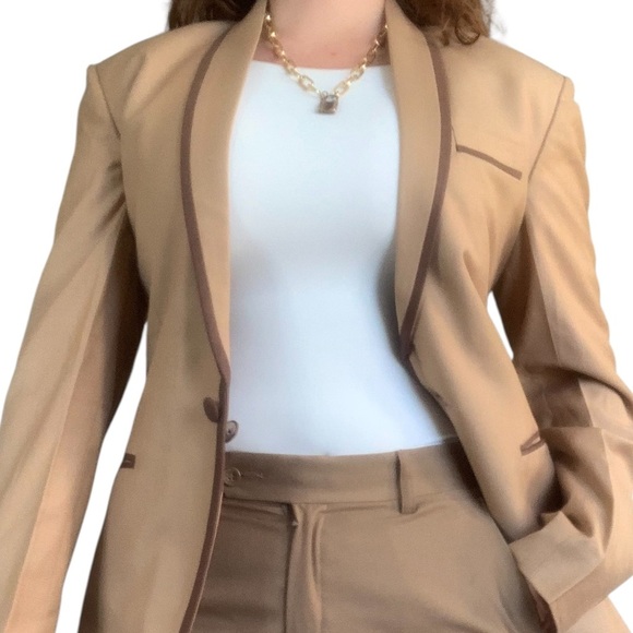 Tan Blazer with Brown Trim - Small - Picture 4 of 8
